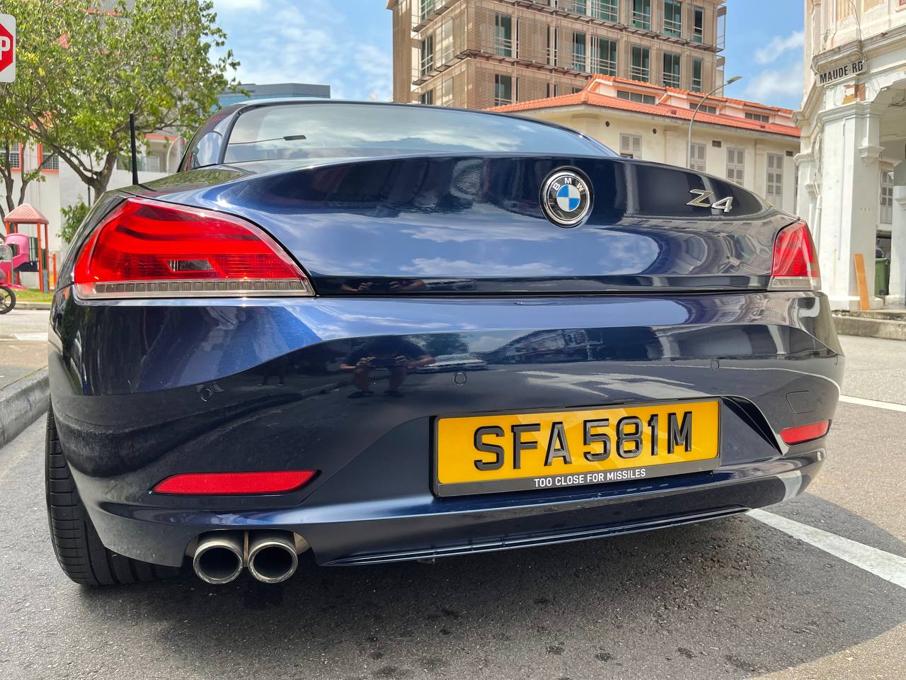 3D Black Reflective White/Yellow Number Plate [LTA COMPLIANT]