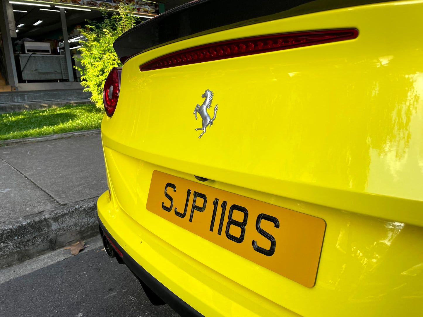 Laser Cut Number Plate - WHITE YELLOW [LTA NON-COMPLIANT]